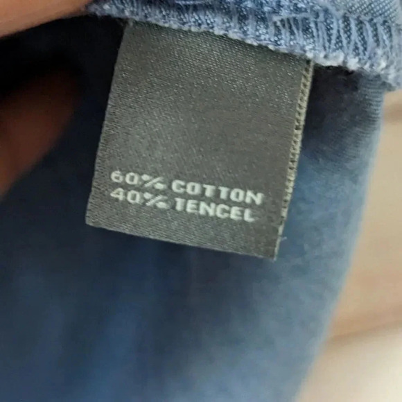 Neiman Marcus Size Small Chambray Tencel Double V-Neck Ruffle Sleeve Tunic Top - Picture 7 of 10